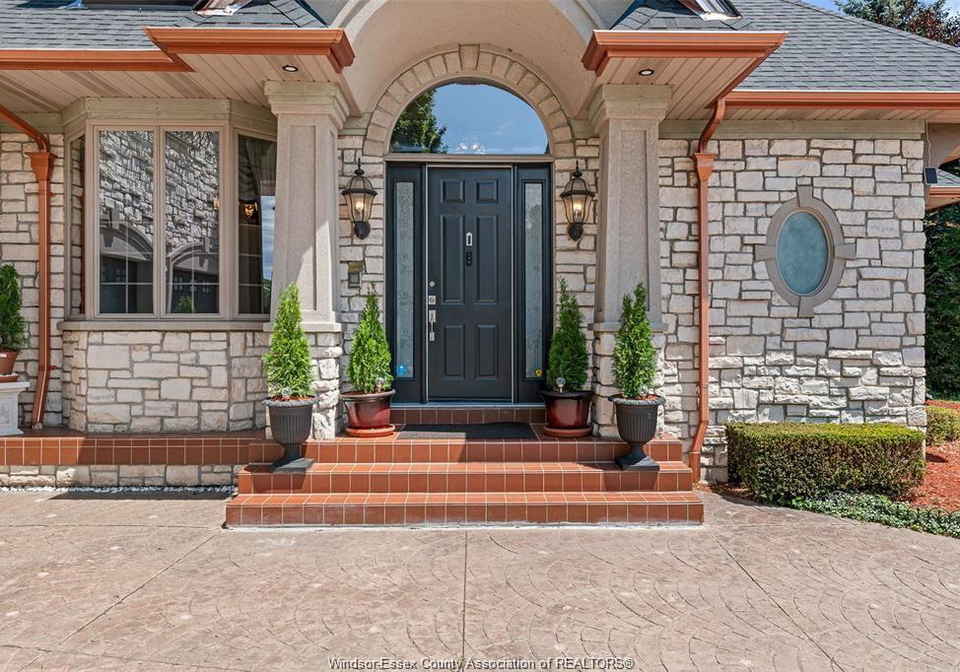 490-shoreview-windsor-ontario-26014641