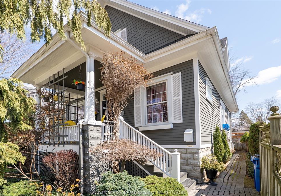 108-forest-street-chatham-ontario-26014651