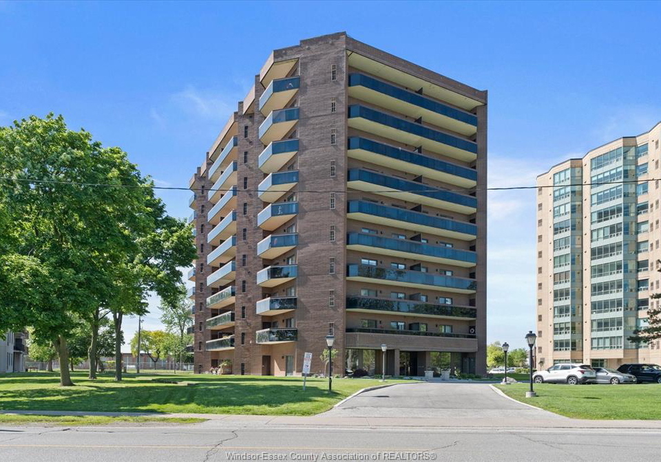 3663-riverside-drive-east-windsor-ontario-26014655