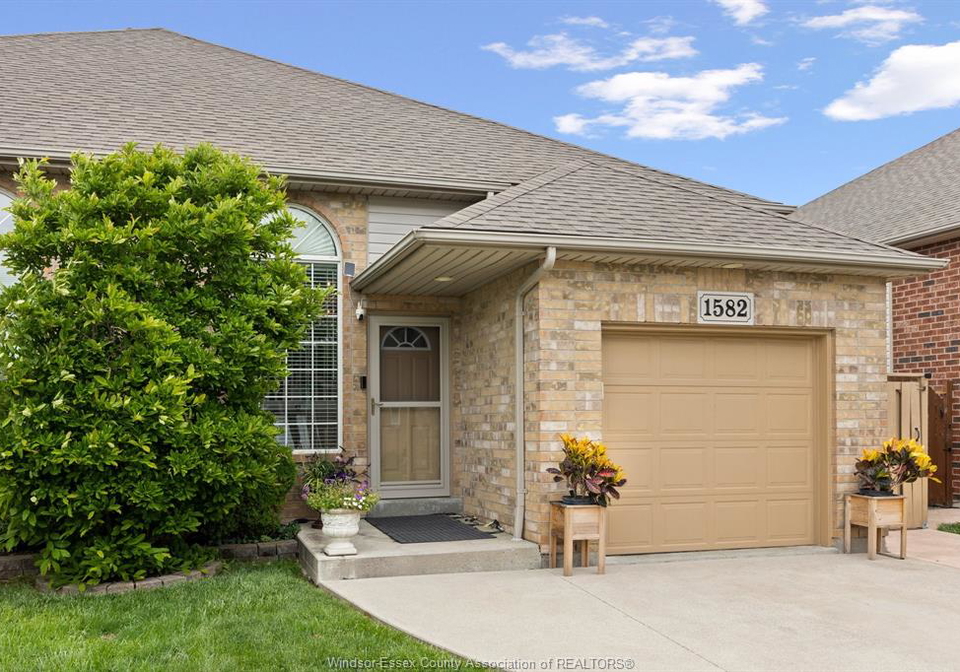 1582-heatherglen-tecumseh-ontario-26014662