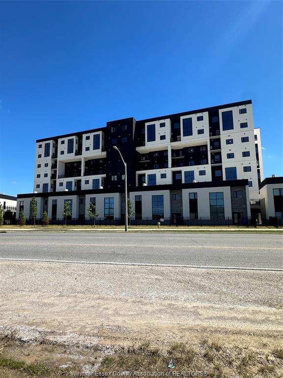 4400-laurier-parkway-lasalle-ontario-26014666