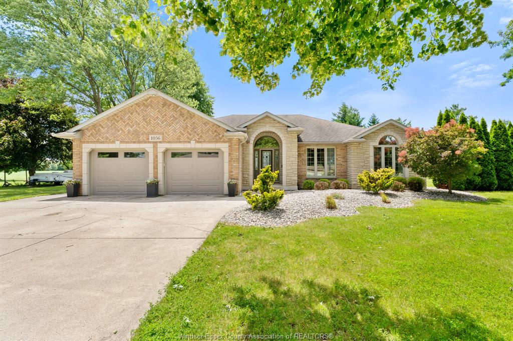 1056-martin-lane-lasalle-ontario-26014667