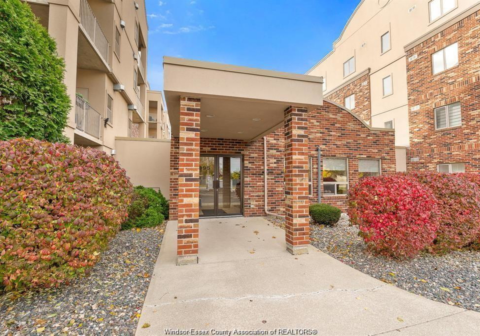 5995-ellis-lasalle-ontario-26014696