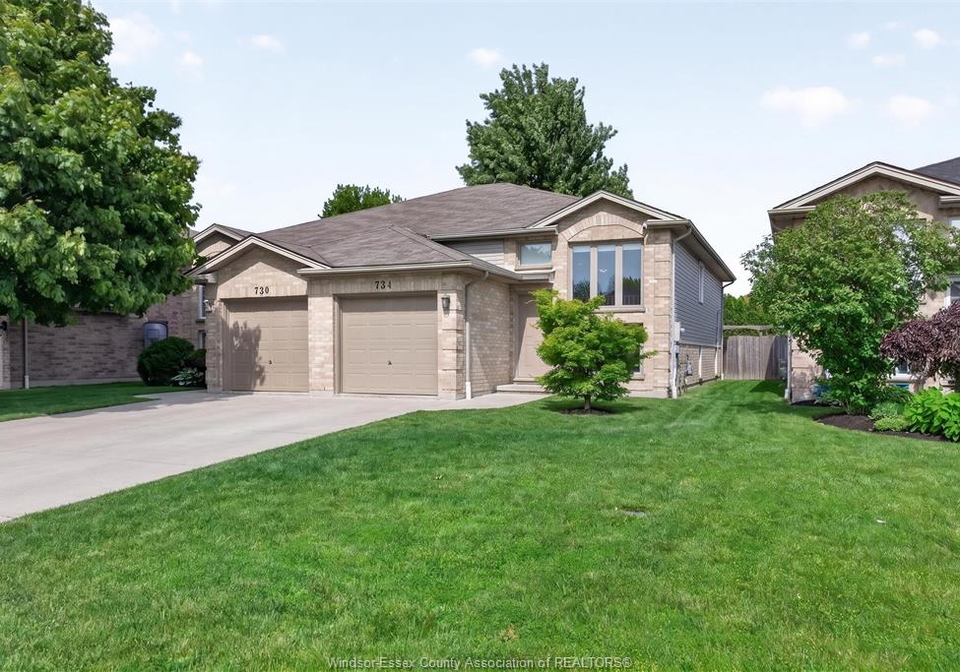 734-michael-tecumseh-ontario-26014744