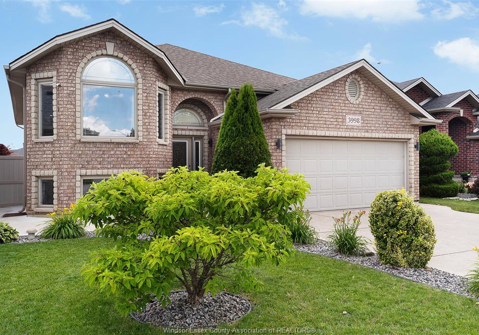 3998-cosenza-street-windsor-ontario-26014745