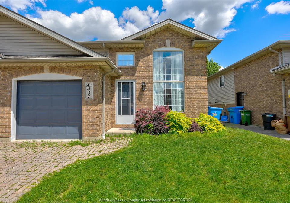 437-merrill-avenue-lasalle-ontario-26014748