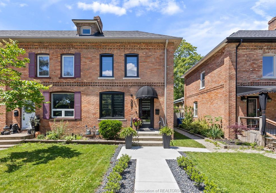 887-monmouth-windsor-ontario-26014750