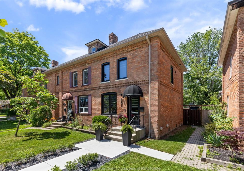 887-monmouth-windsor-ontario-26014750