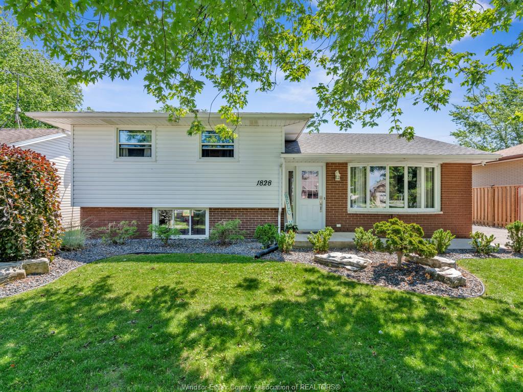 1828-service-road-kingsville-ontario-26014753