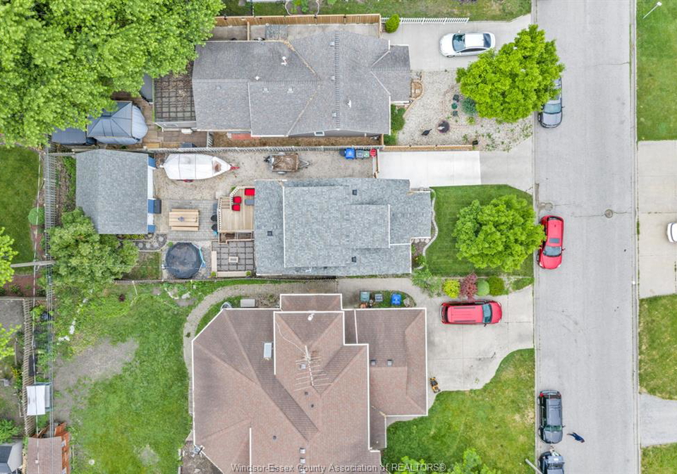 345-frank-avenue-windsor-ontario-26014758