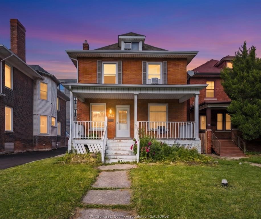 542-victoria-avenue-windsor-ontario-26014770