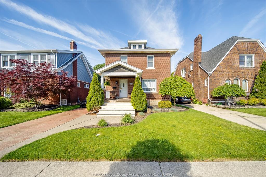 2151-lincoln-road-windsor-ontario-26014774