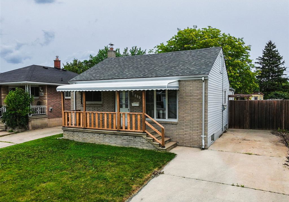 2690-chandler-road-windsor-ontario-26014788