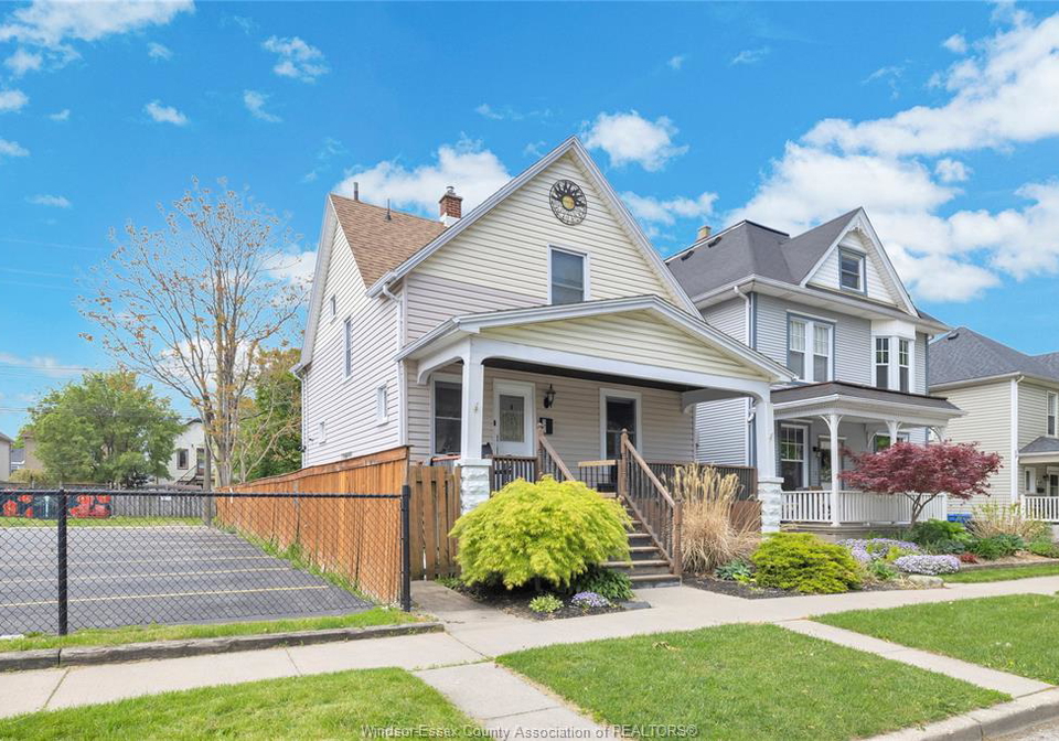 521-windermere-windsor-ontario-26014793