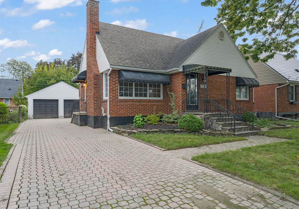 2584-chilver-windsor-ontario-26014816