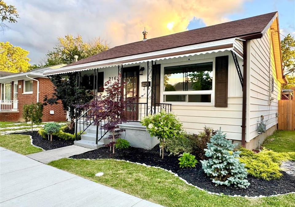 2163-wellesley-avenue-windsor-ontario-26014824