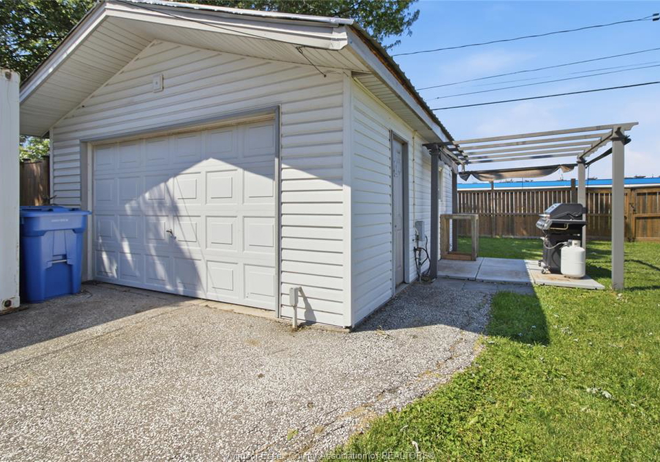 2625-alexis-road-windsor-ontario-26014825
