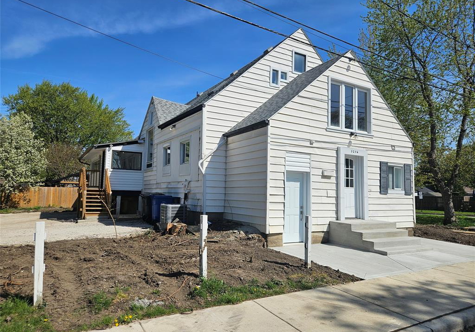 3216-manchester-road-windsor-ontario-26014841