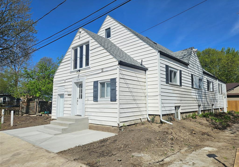 3216-manchester-road-windsor-ontario-26014841