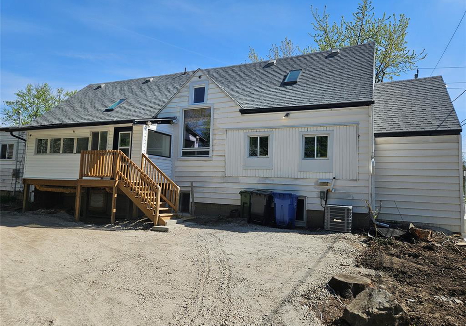 3216-manchester-road-windsor-ontario-26014841