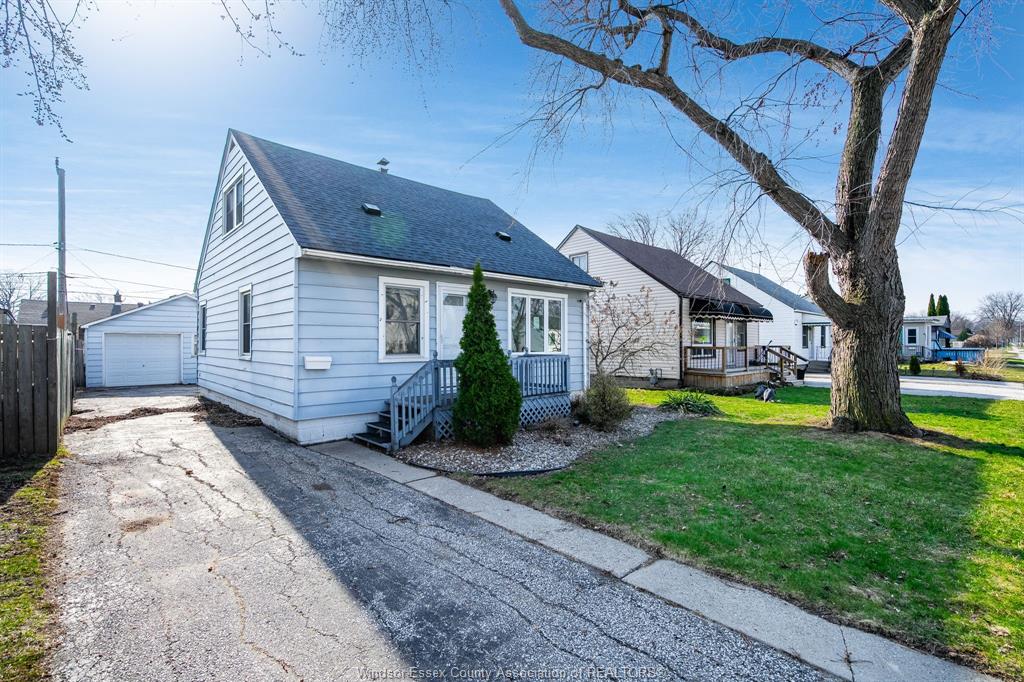 3759-whitney-windsor-ontario-26014849