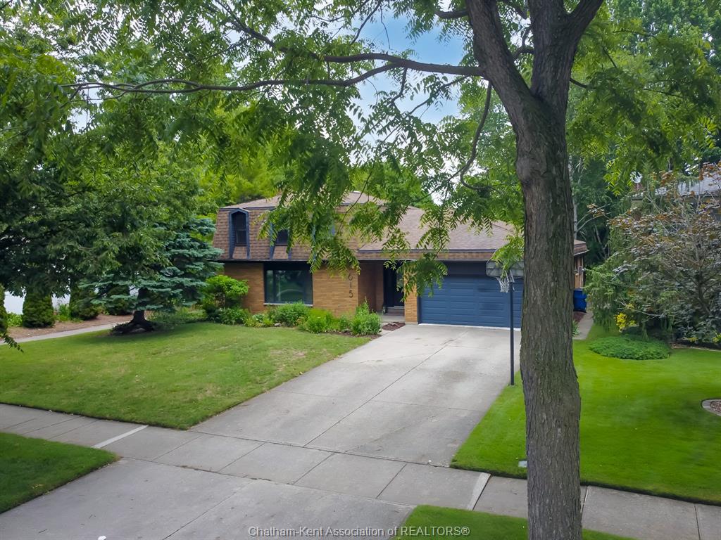 615-lacroix-street-chatham-ontario-26014853