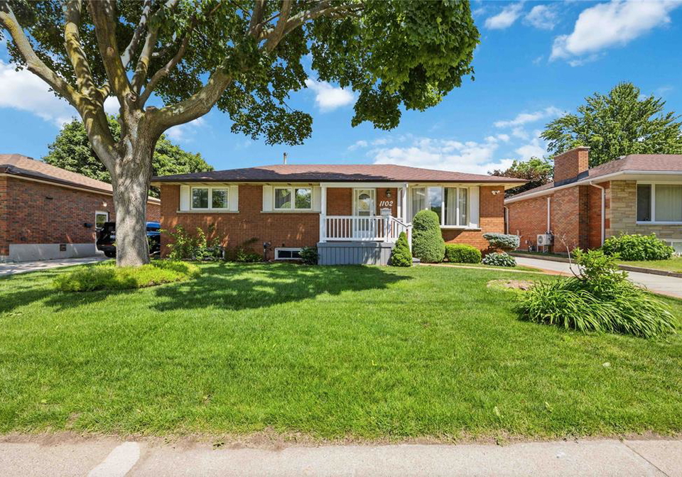 1102-indian-road-sarnia-ontario-26014859