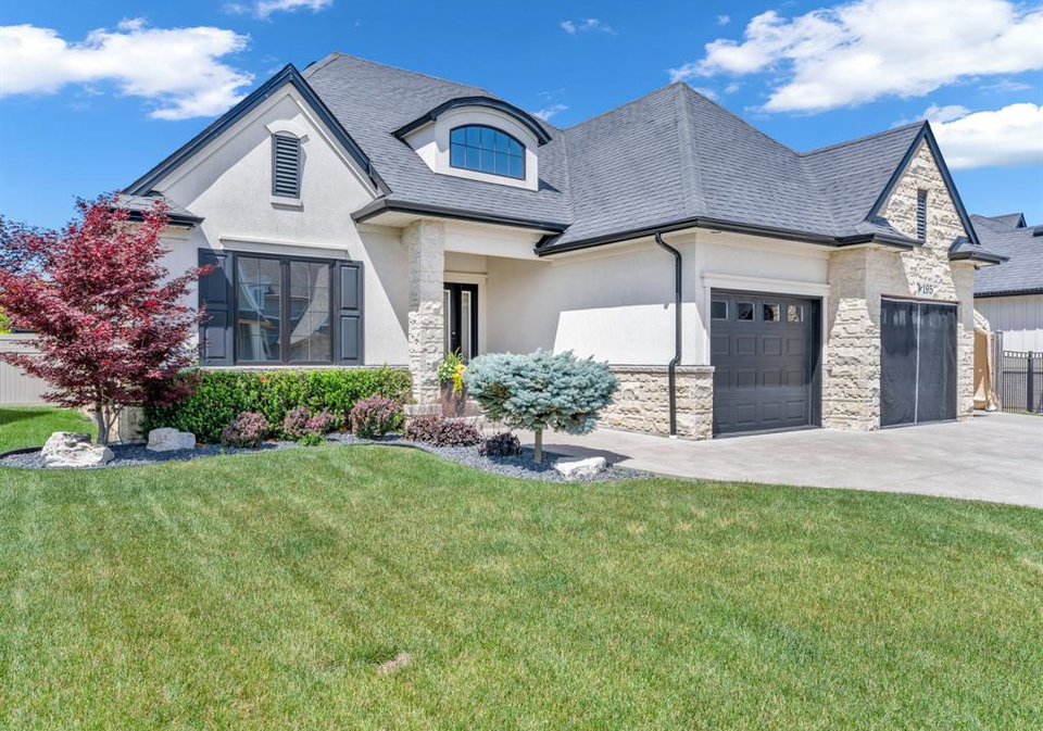 195-francis-crescent-belle-river-ontario-26014873