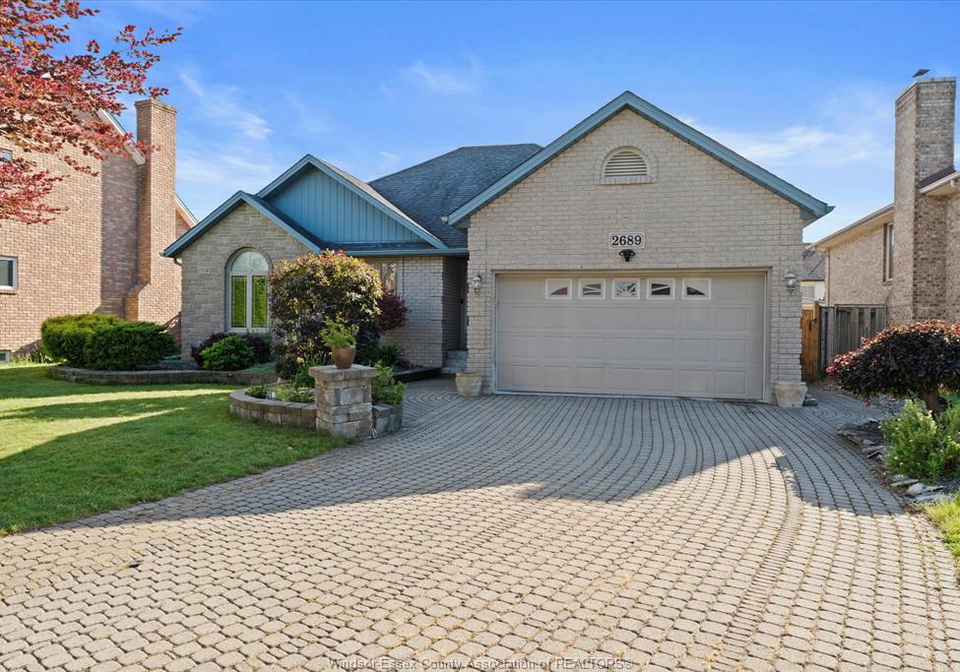 2689-buttery-street-windsor-ontario-26014886