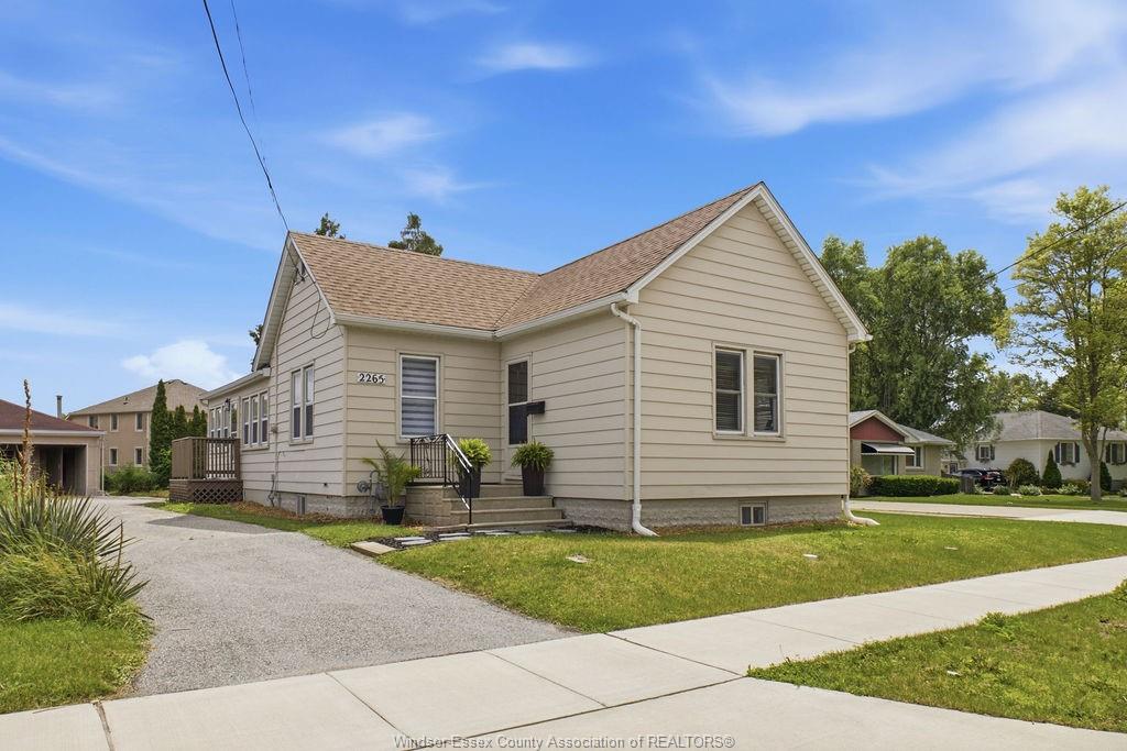 2265-cabana-windsor-ontario-26014890