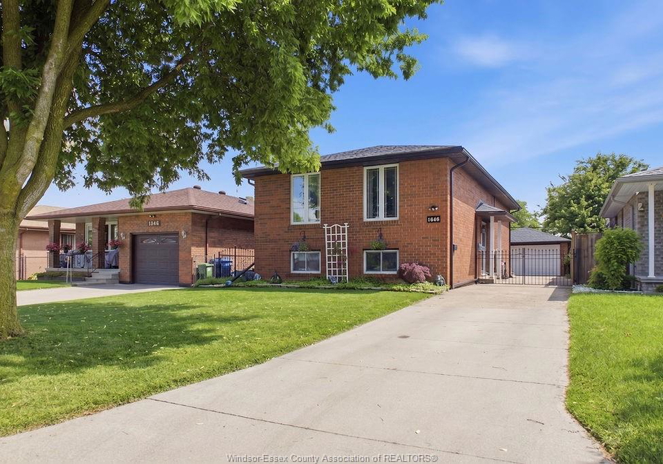 1646-langlois-avenue-windsor-ontario-26014895