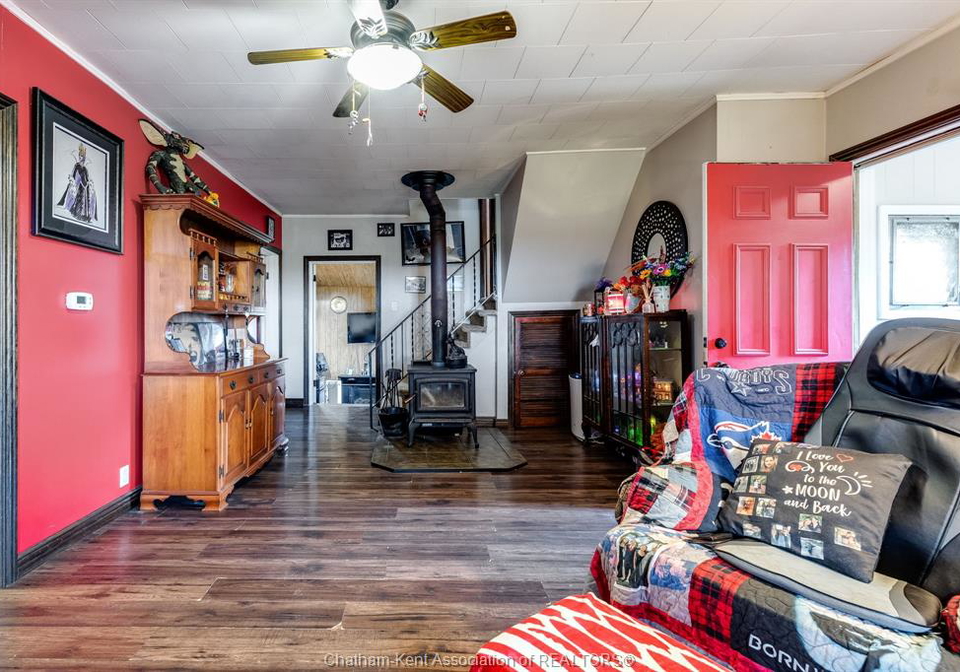 2438-4th-concession-line-chatham-kent-ontario-26014913