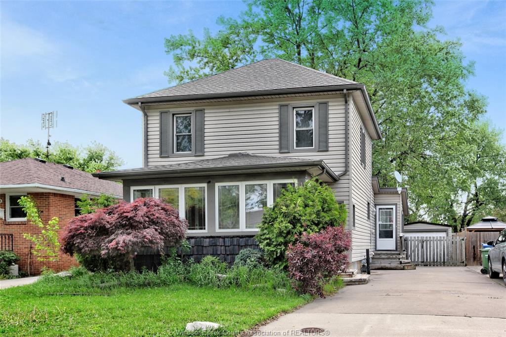 1054-glidden-windsor-ontario-26014940