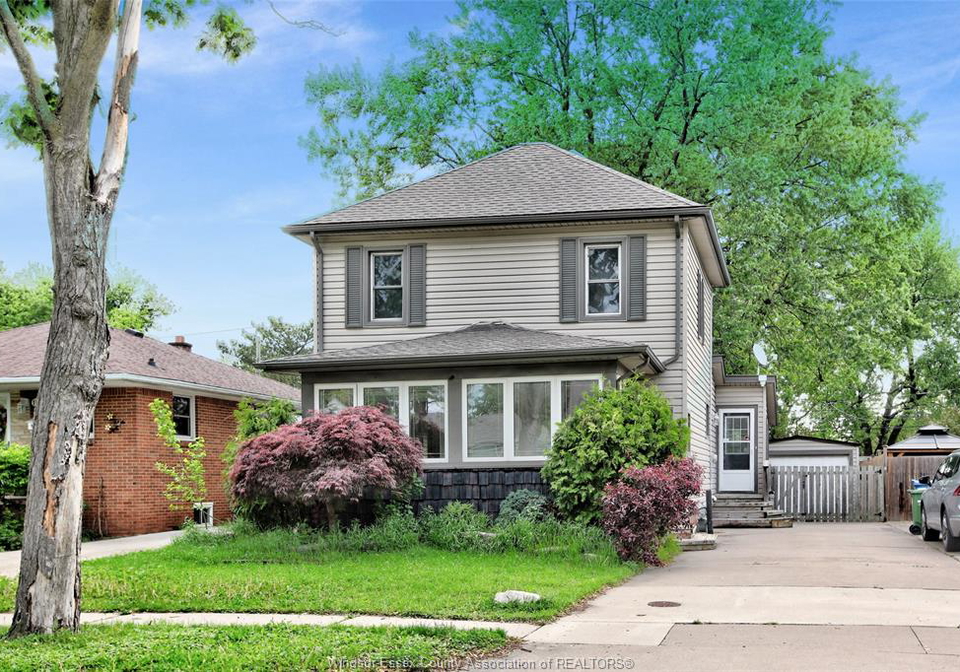 1054-glidden-windsor-ontario-26014940