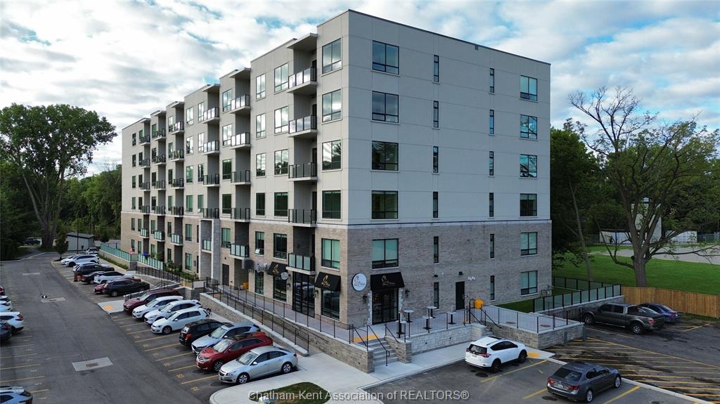 364-grand-avenue-east-chatham-ontario-26014948