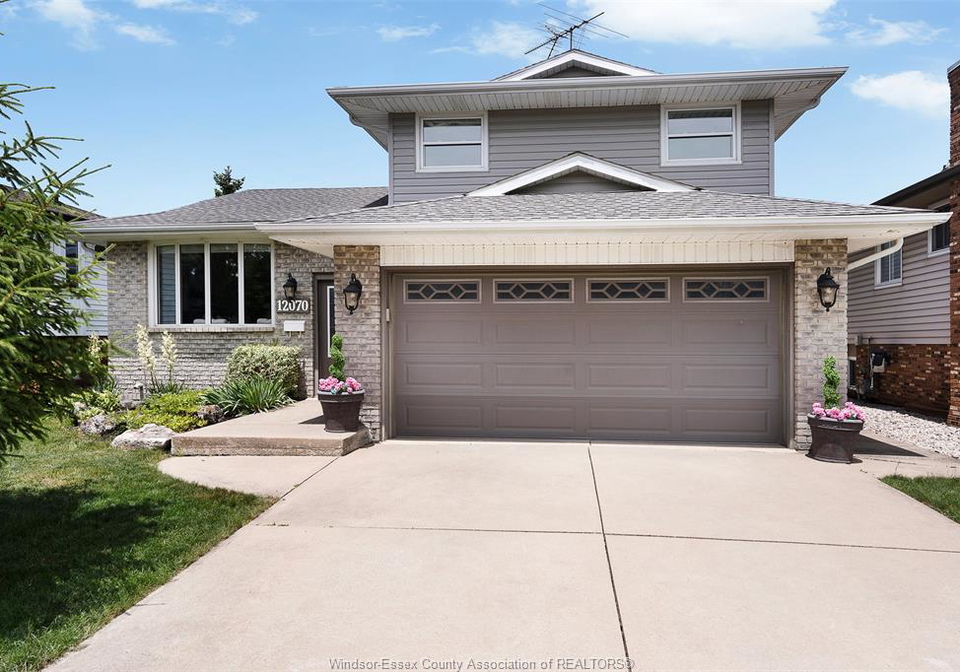 12070-baillargeon-tecumseh-ontario-26014961