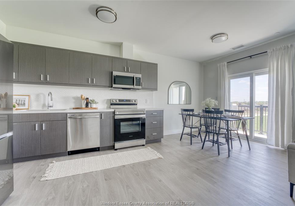 1900-6th-concession-lasalle-ontario-26014963