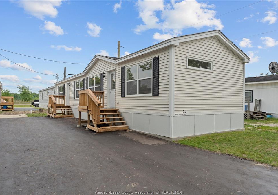24-regina-drive-lakeshore-ontario-26014975