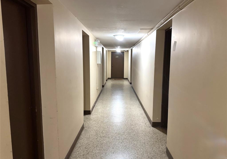 2035-university-avenue-west-windsor-ontario-26014980