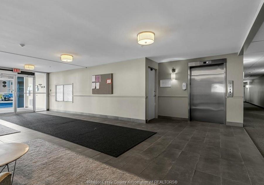 1547-grand-marais-road-west-windsor-ontario-26014992