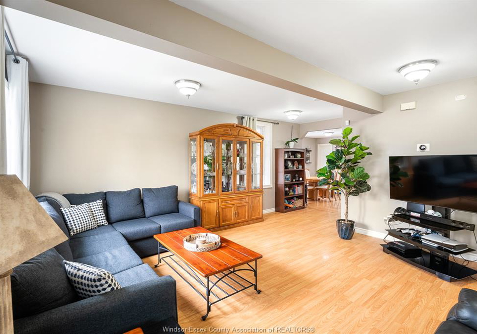 198-raleigh-chatham-ontario-26014993
