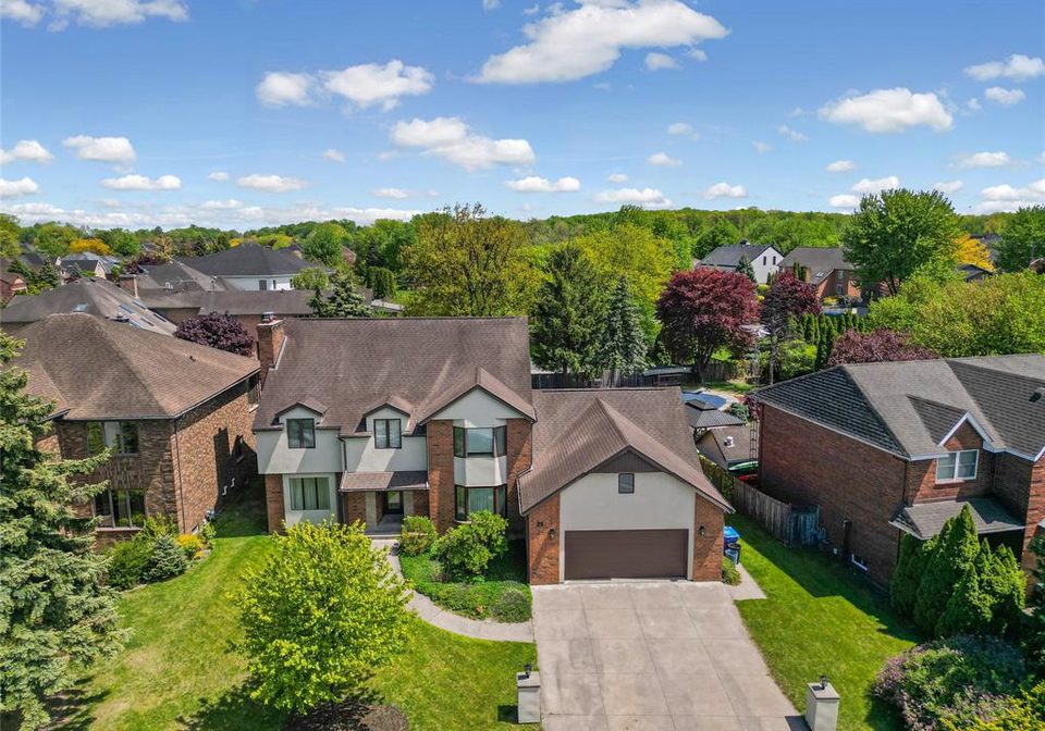 28-cleophas-drive-lakeshore-ontario-26015015