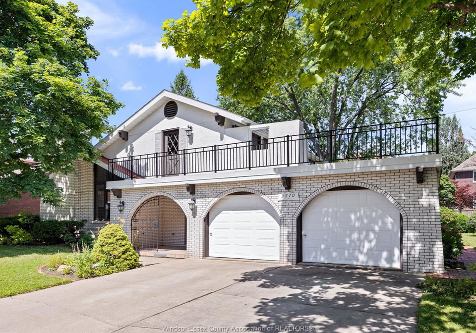 3770-huntington-windsor-ontario-26015020