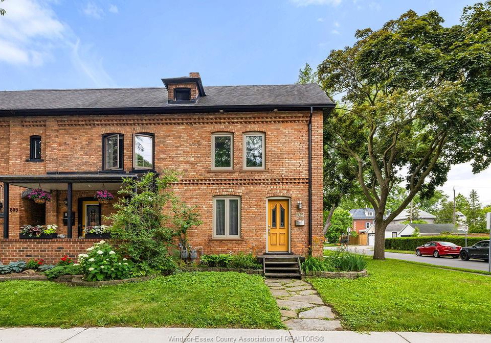 803-monmouth-road-windsor-ontario-26015021