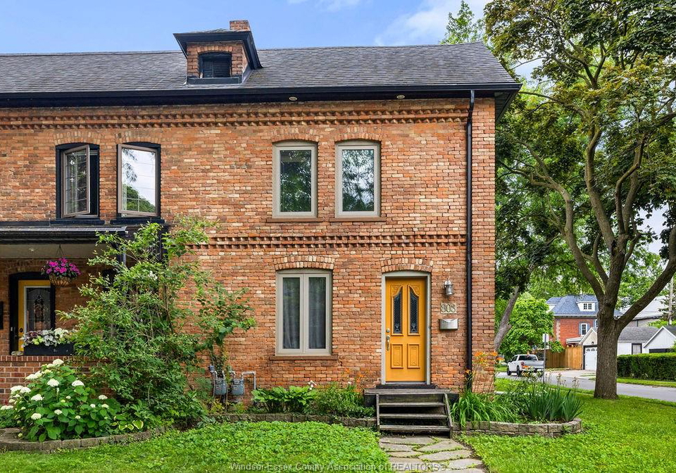 803-monmouth-road-windsor-ontario-26015021