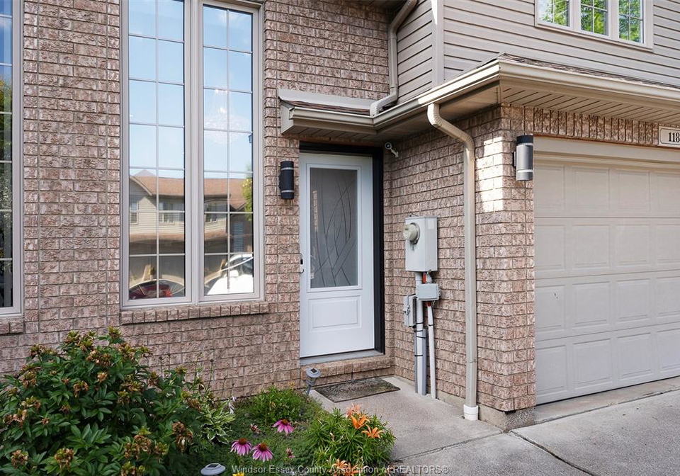 11834-rockland-windsor-ontario-26015022