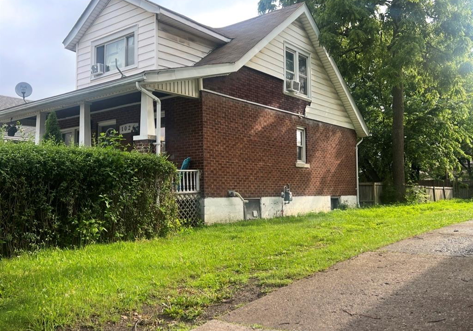 1026-felix-street-windsor-ontario-26015025