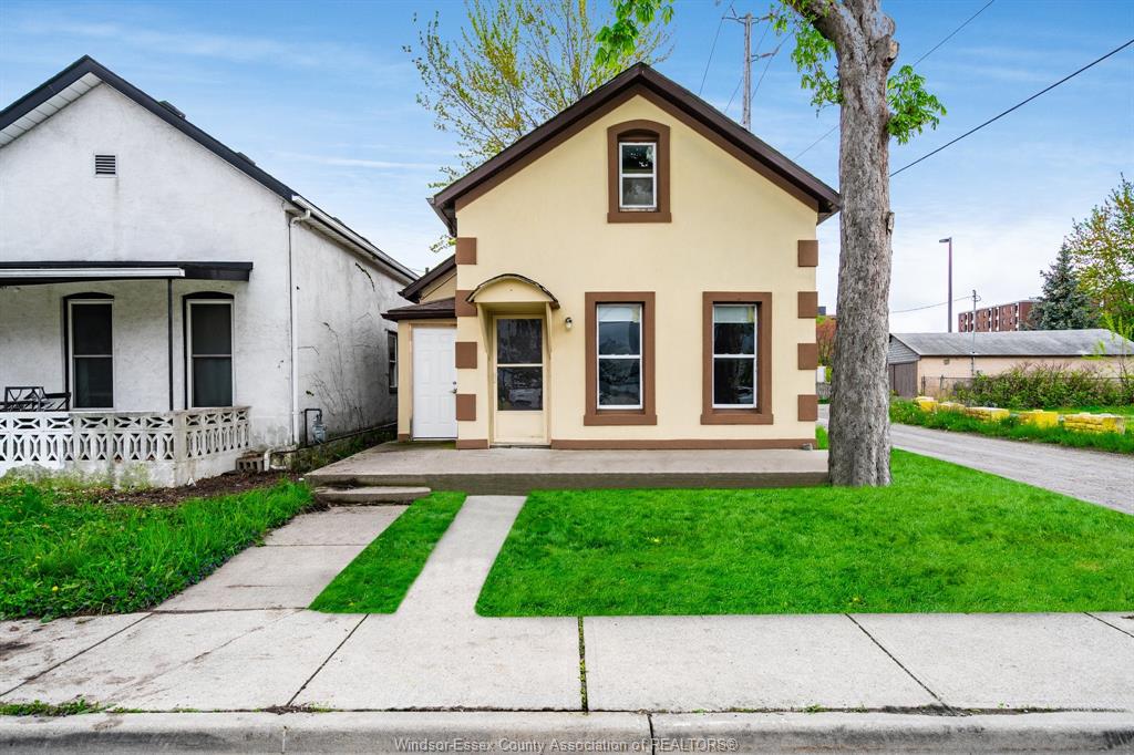 559-chatham-street-east-windsor-ontario-26015043