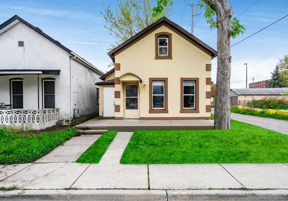 559-chatham-street-east-windsor-ontario-26015043