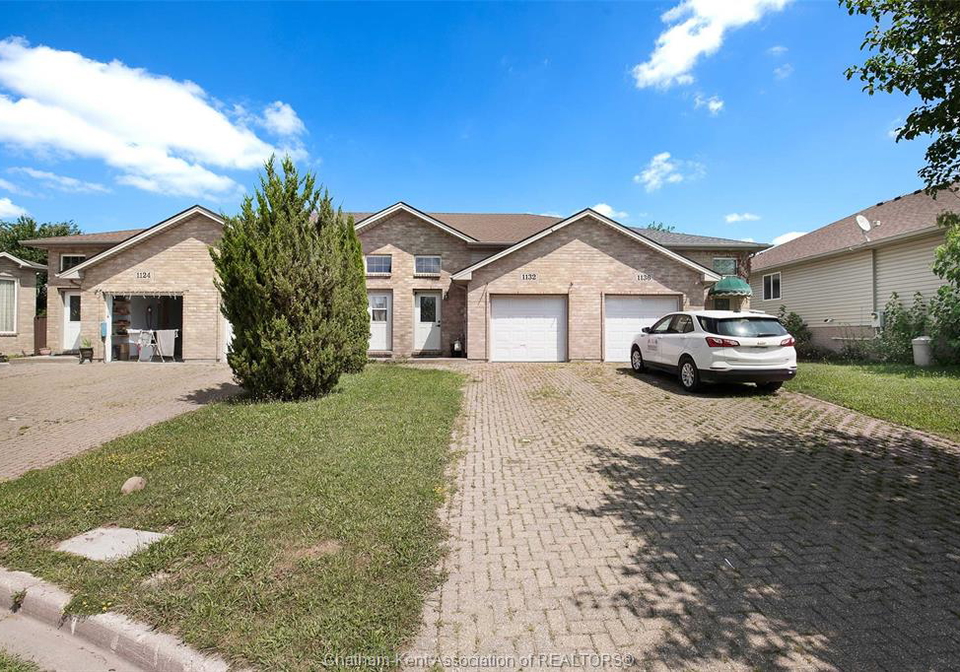 1132-settlers-street-windsor-ontario-26015047